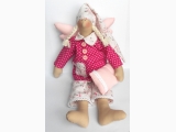 Aniołek Tilda w różowej piżamce na Dzień Dziecka